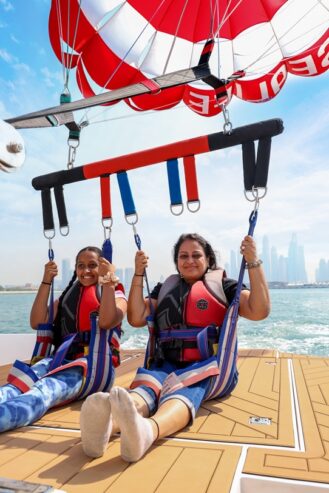 Parasailing in Dubai: Where the Sky Meets Luxury