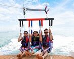 Parasailing in Dubai: Where the Sky Meets Luxury